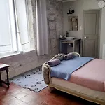 Decouvrez Ancienne Maison De Drapier Du Xvii Siecle Au Coeur De Bastide *